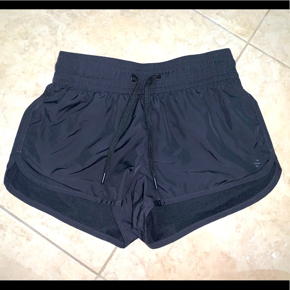 H&M Sport: Black Shorts Size 4